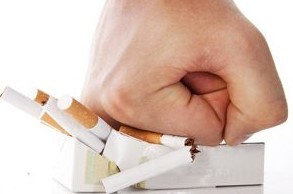 Il fumo influisce negativamente sul corpo maschile